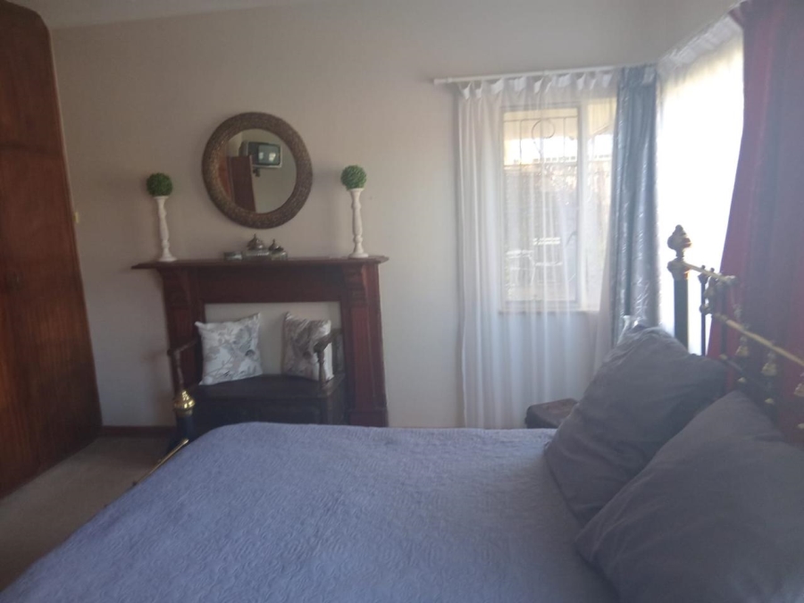 3 Bedroom Property for Sale in Heuwelsig Northern Cape